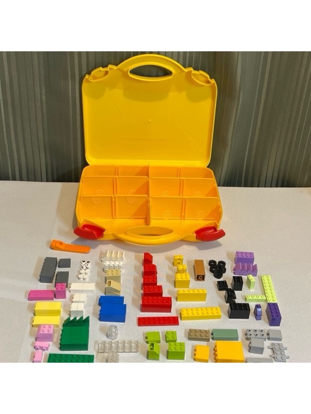 LEGO Classic Creative Suitcase 10713